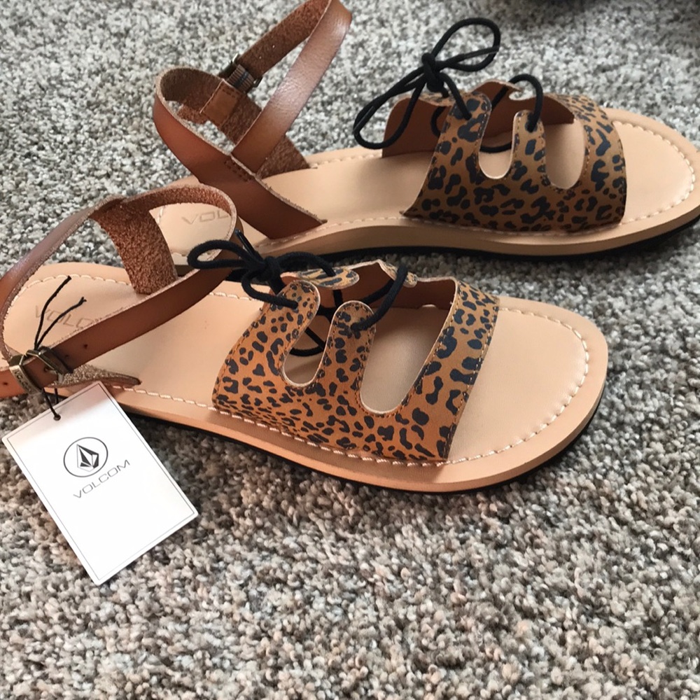 NWT! Volcom brand sandals leopard Sz:10 - Picture 4 of 5